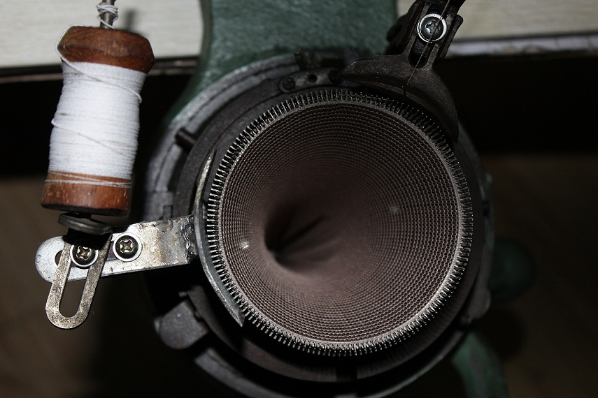 Hand socks machine
